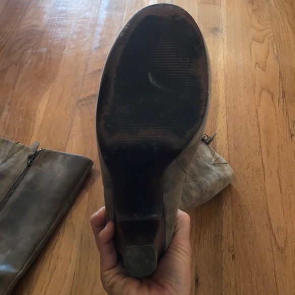 Fossil Tall Heeled Boots Distressed Grey - Picture 4 of 4